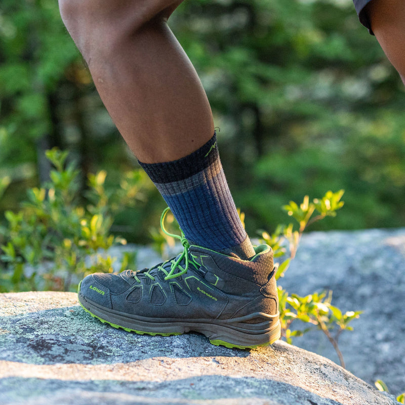Load image into Gallery viewer, M&#39;s Heady Stripe Micro Crew Lightweight Hiking Socks
