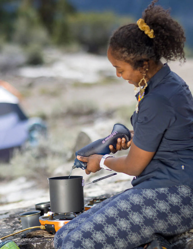 Load image into Gallery viewer, LifeStraw Peak Series Collapsible Squeeze Bottle With Filter
