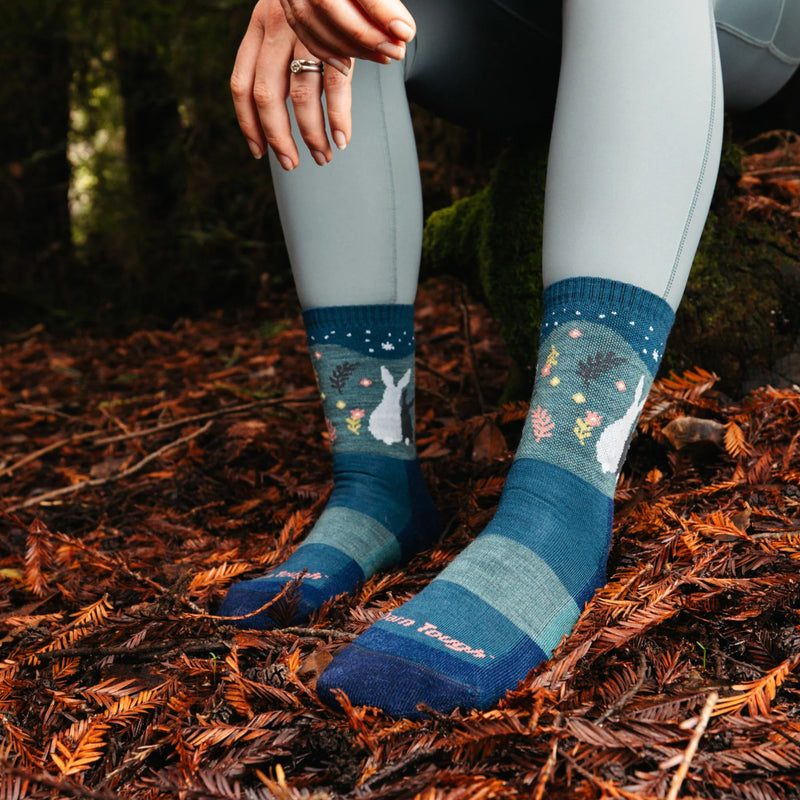 Load image into Gallery viewer, W&#39;s Critter Club Micro Crew Lightweight Hiking Sock
