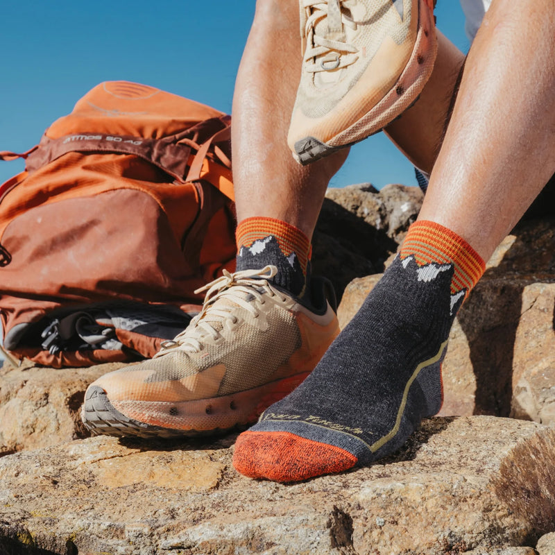 Load image into Gallery viewer, M's Hiker Quarter Midweight Hiking Sock
