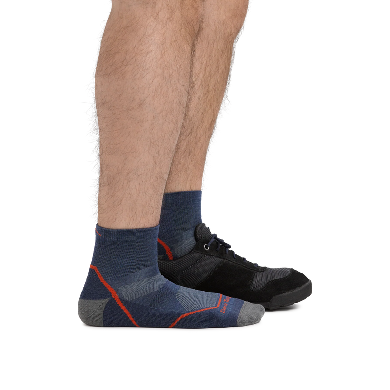 Load image into Gallery viewer, M's Light Hiker Quarter Lightweight Hiking Sock
