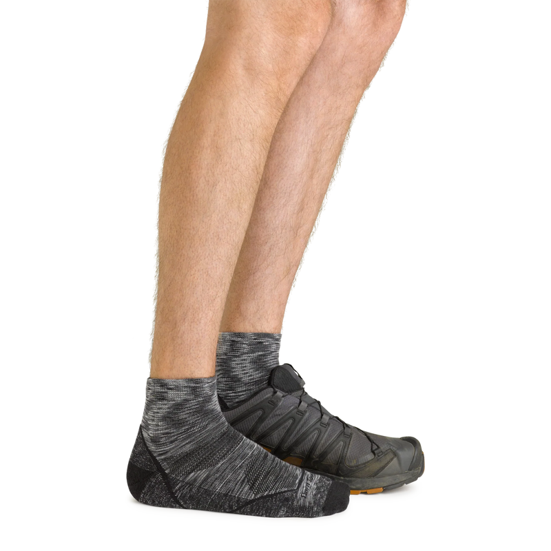 Load image into Gallery viewer, M's Light Hiker Quarter Lightweight Hiking Sock

