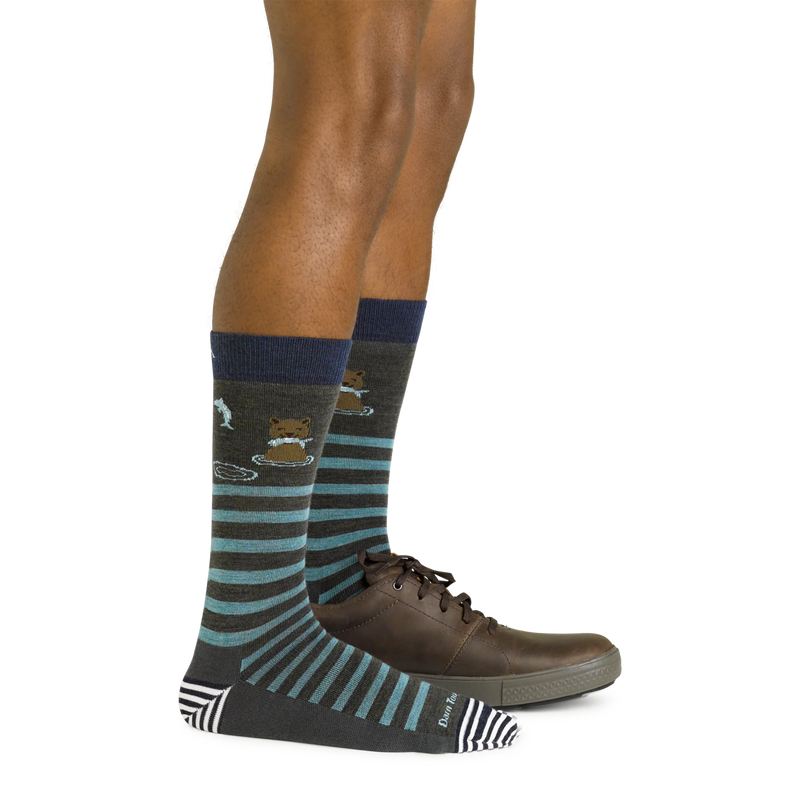 Load image into Gallery viewer, M's Animal Haus Crew Lightweight Lifestyle Socks
