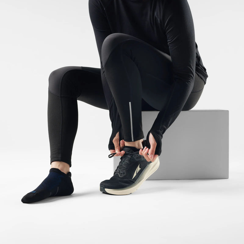Load image into Gallery viewer, M's Targeted Cushion Run Low Ankle Socks
