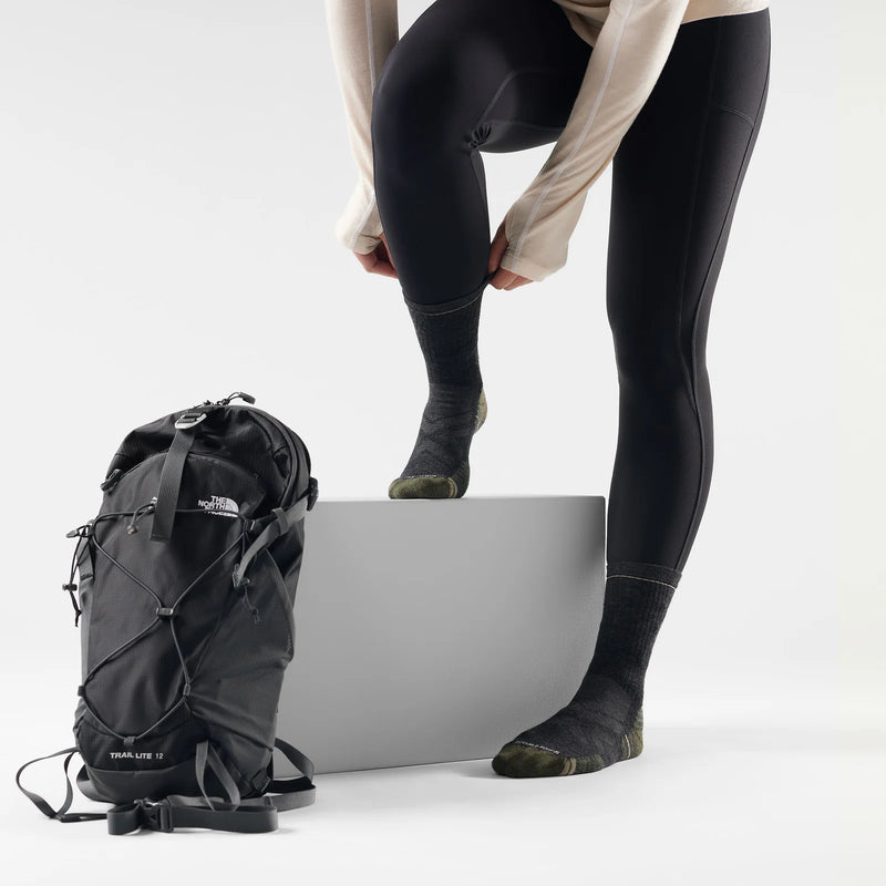 Load image into Gallery viewer, M's Targeted Cushion Hike Mid Crew Socks
