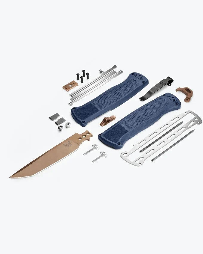 Load image into Gallery viewer, Shootout | Crater Blue Grivory | Tanto
