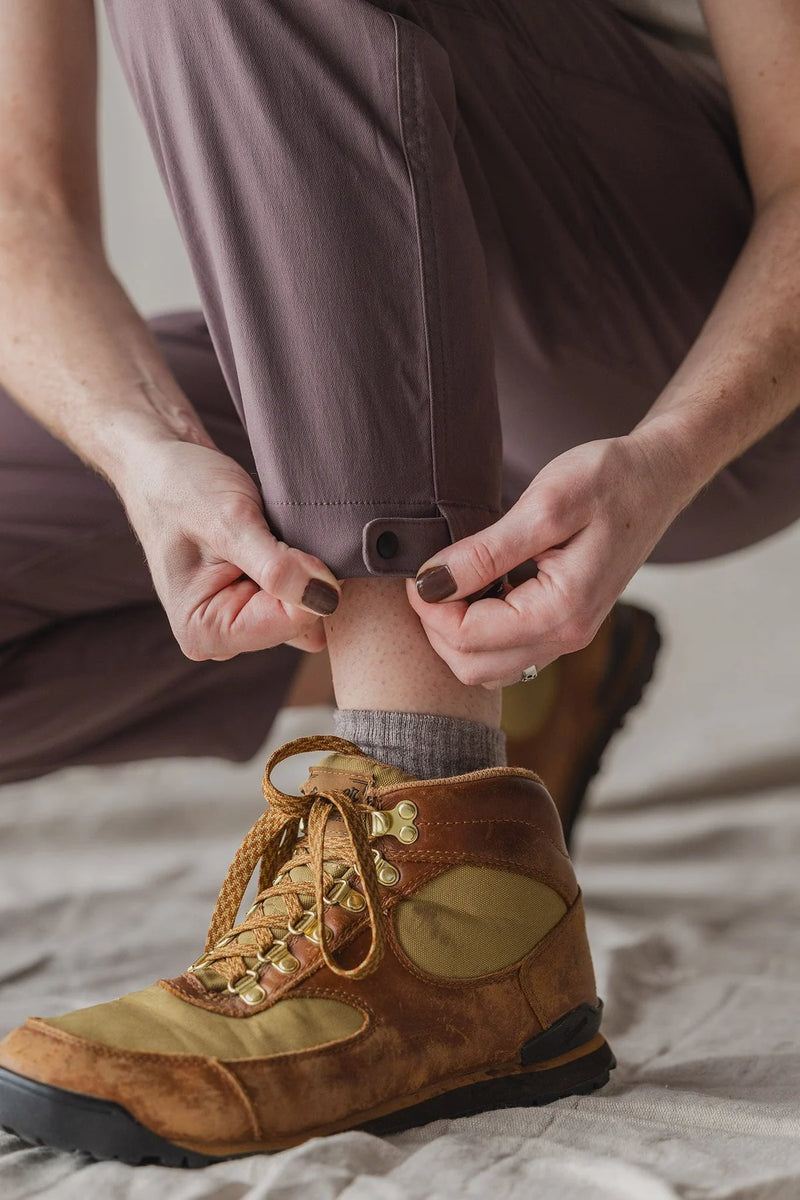 Load image into Gallery viewer, W&#39;s Ecotrek Trail Pants
