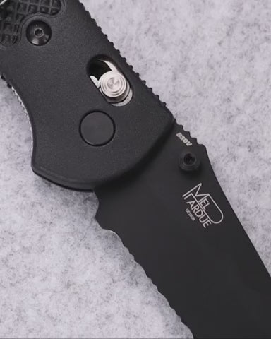 Griptilian | Black Grivory | Drop-point Serrated